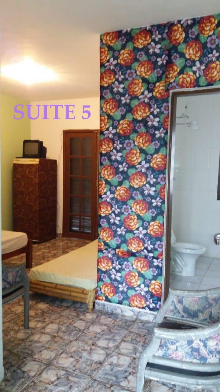suite 05